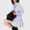 Vestido camisa esvoaçante com tachas