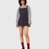 Vestido com alças tipo pinafore