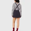 Vestido com alças tipo pinafore