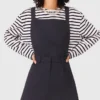 Vestido com alças tipo pinafore