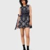 Vestido com estampado mini bandana