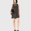 Vestido com lantejoulas florais