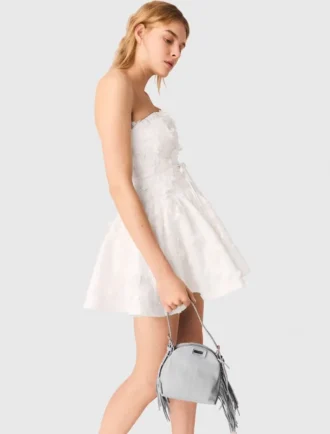 Vestido curto com corpete bordado