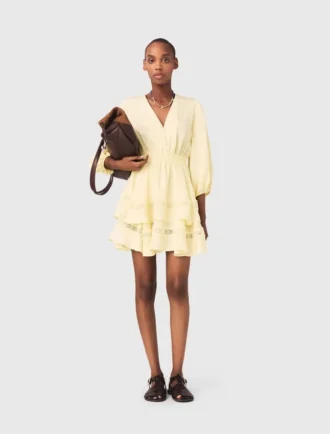 Vestido curto com folhos