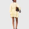 Vestido curto com folhos