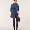 Vestido curto com folhos