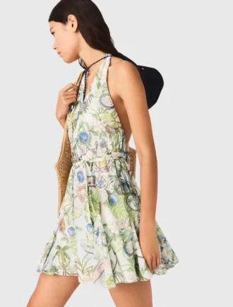 Vestido curto com padrão e sem costas