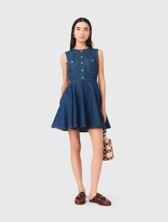 Vestido curto de ganga com corte evasê