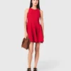 Vestido curto e evasê em mistura de linho