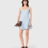 Vestido curto em croché