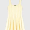 Vestido curto em malha jacquard