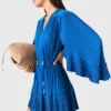 Vestido curto plissado