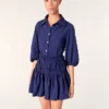 Vestido curto plissado com efeito acetinado