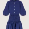 Vestido curto plissado com efeito acetinado