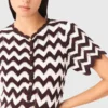 Vestido em croché em ziguezague