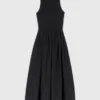 Vestido em tafetá de materiais mistos