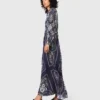 Vestido maxi com estampado bandana