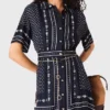 Vestido maxi com padrão esvoaçante