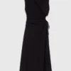 Vestido maxi com recorte na cintura