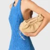 Vestido maxi de guipure sem costas