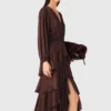 Vestido maxi esvoaçante com folhos