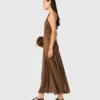Vestido maxi plissado