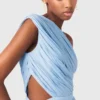 Vestido maxi plissado assimétrico