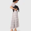 Vestido midi com folhos metálicos