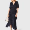 Vestido midi com folhos metálicos