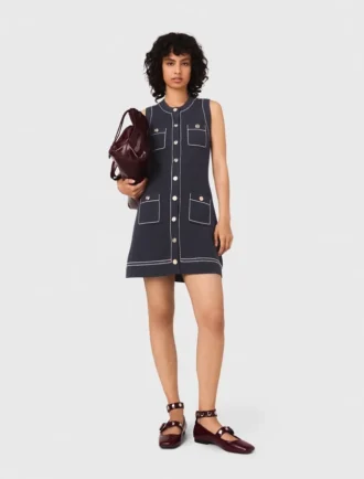 Vestido reto em malha costurada