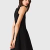 Vestido skater com joias