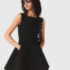 Vestido skater com laços com joias