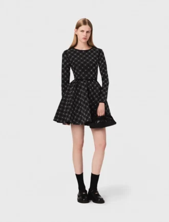 Vestido skater com pérolas e strass
