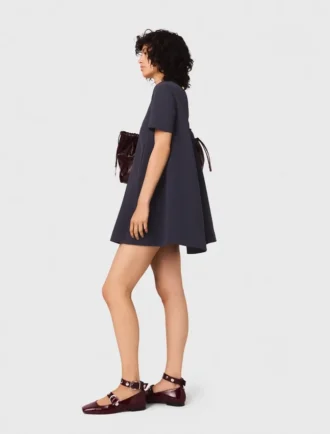 Vestido trapézio em crepe pesado